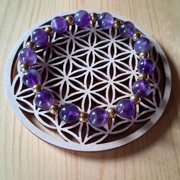 bracelet améthyste en perles naturelles diamètre 8 ou 10mm avec perles intercalaires